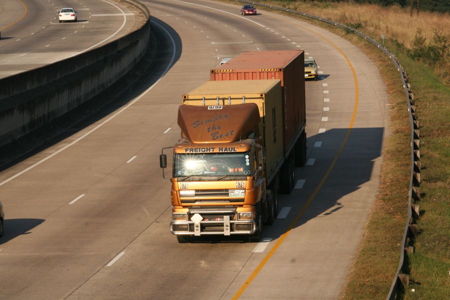 Fast & Smart Logistics
